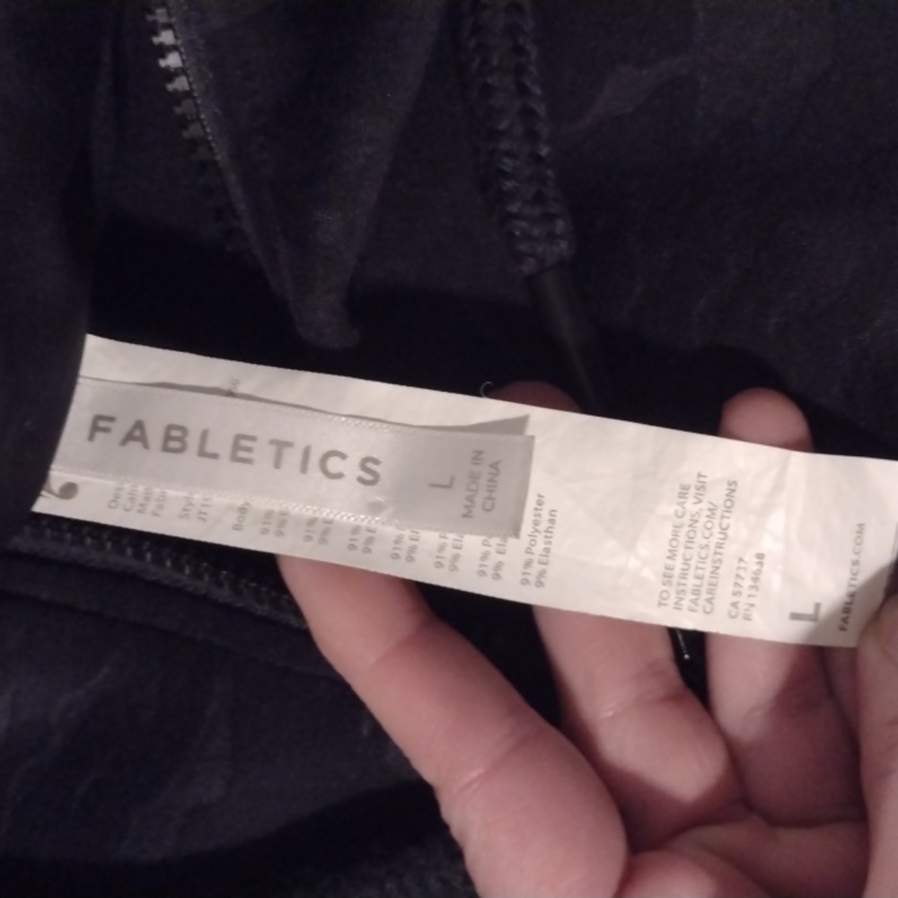 Fabletics - Picture 3 of 4
